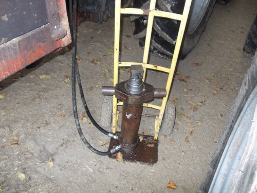 Hydraulic ram single - hydraulic,