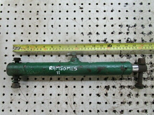 Single acting hydraulic - acting,