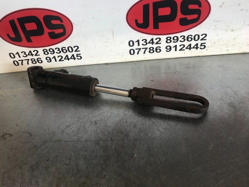 Hydraulic centre cylinder - , lift
