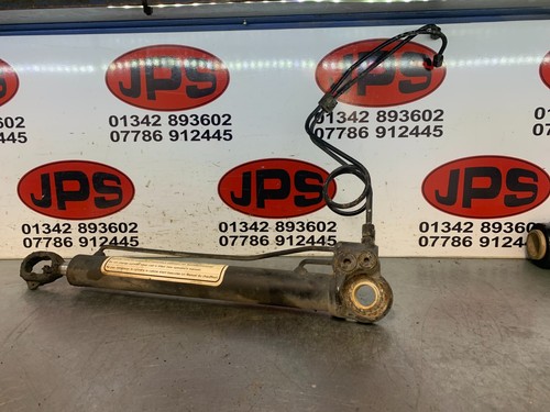 Cab tilt hydraulic - ram, x
